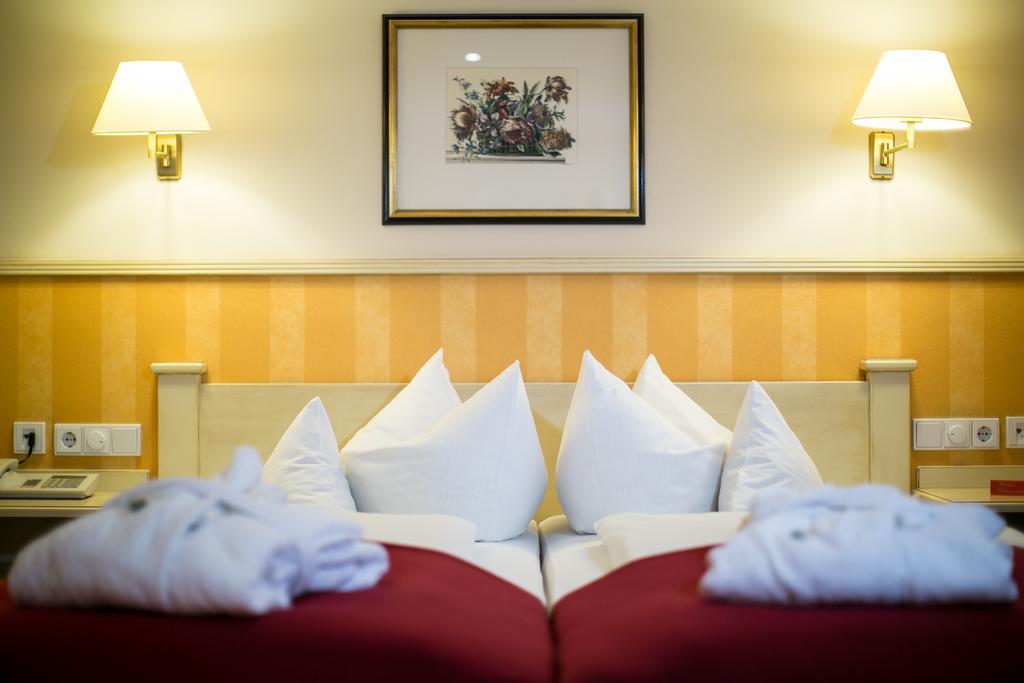 Hotel Hirsch オーバーシュタウフェン 部屋 写真