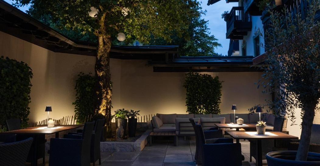Hotel Hirsch オーバーシュタウフェン エクステリア 写真