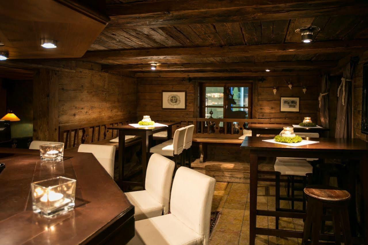 Hotel Hirsch オーバーシュタウフェン エクステリア 写真
