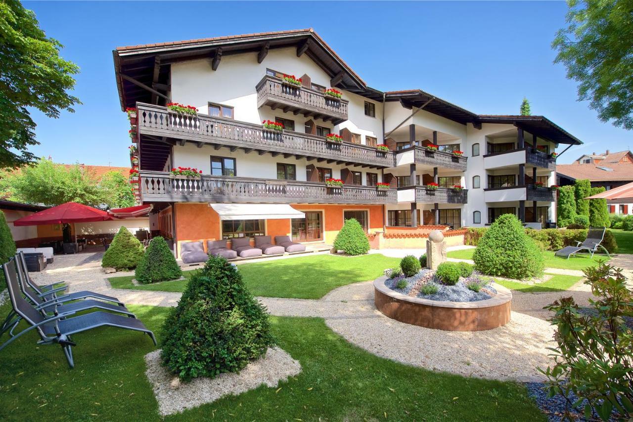 Hotel Hirsch オーバーシュタウフェン エクステリア 写真